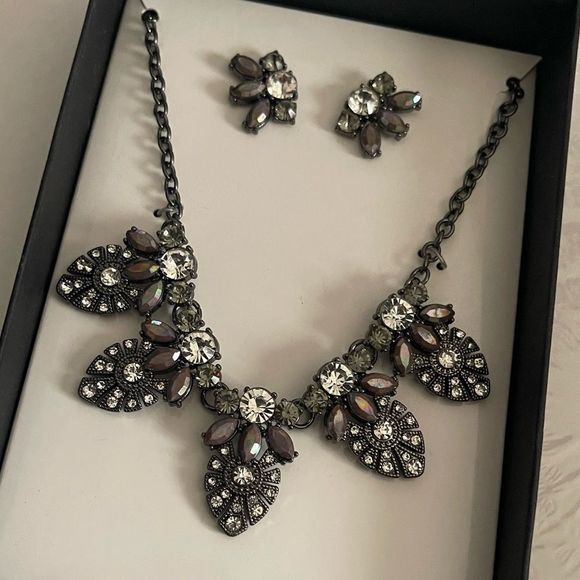 🛍️K&M Necklace and Earrings Jewelry Set - Picture 1 of 7
